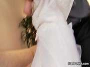 Смотреть лорно невеста трахаетца сосвидетелим насобственой свадбе